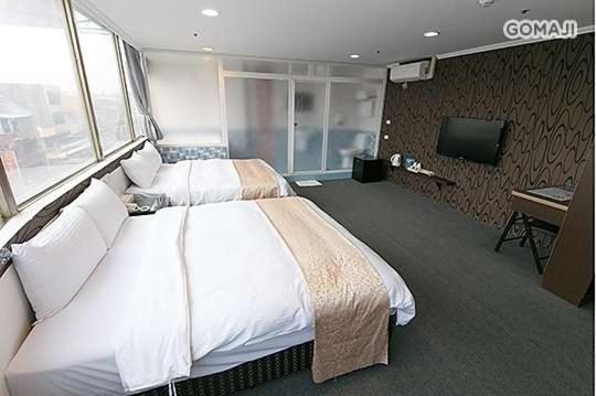 Chang Ti Metropolis Commercial Hotel Zhongli Eksteriør bilde